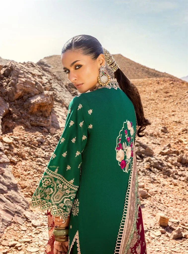 Zainab Chottani Bottle Green Embroidery Chikankari Dress 3pc