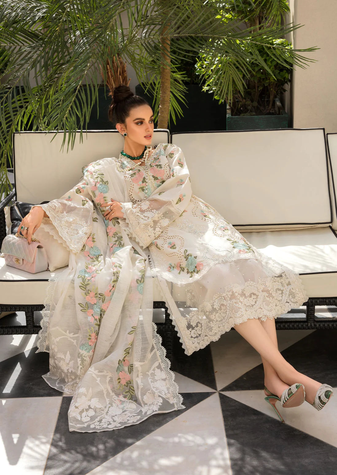 CRIMSON LUXURY LAWN CHIKANKARI EMBROIDERY DRESS 3PC