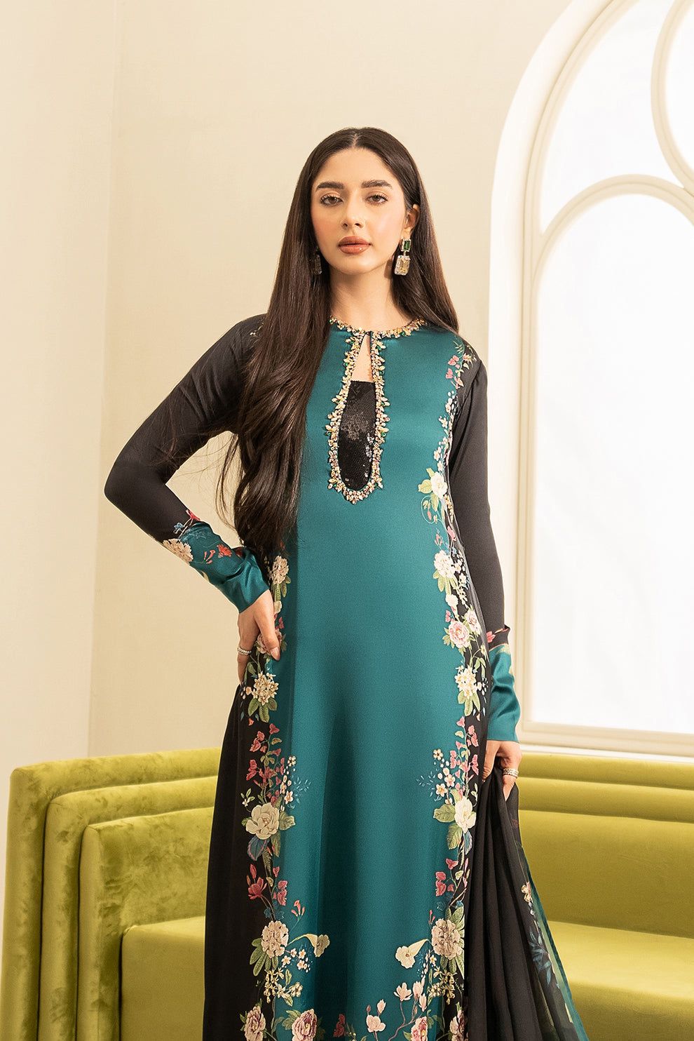 Lulusar Silk Digital Black Green Stitched 3piece Embroidery