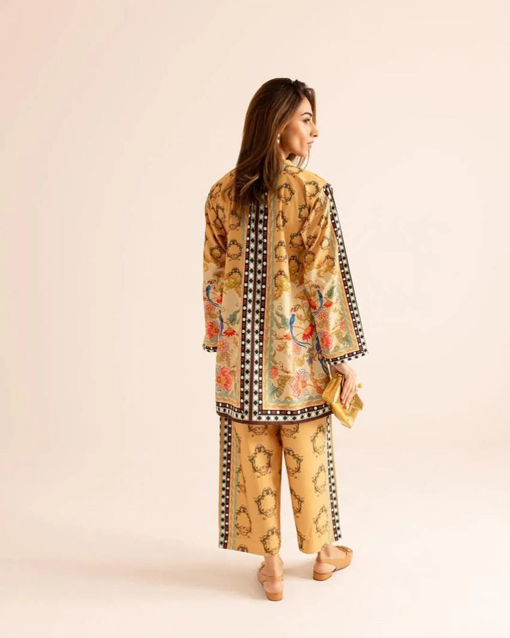 Lulusar Yellow Elegant Digital Printed 3-Piece Swiss Lawn Unstitched