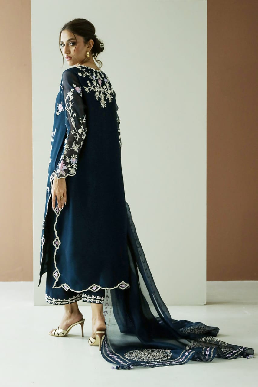 Zainab Fawad Zuri Blue Organza Embroidery 3piece Unstitched