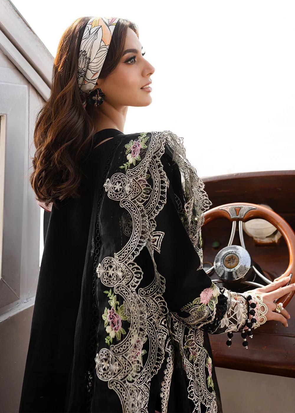 Parishay Black Embroidered Luxury Lawn Chikanakri Dress 3Piece Unstitched