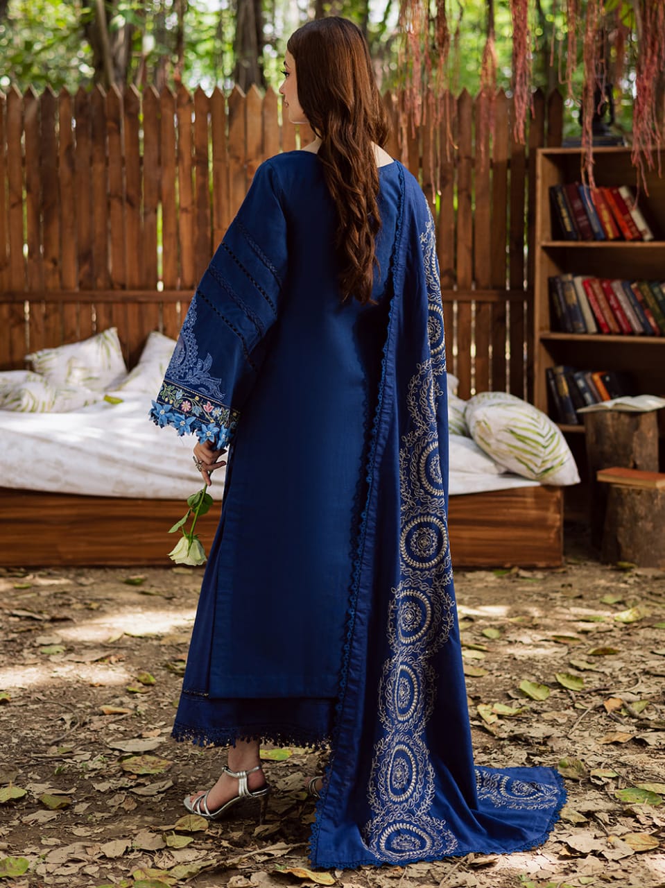 Parishay Blue Khaddar Winter Collection 3piece Unsitched