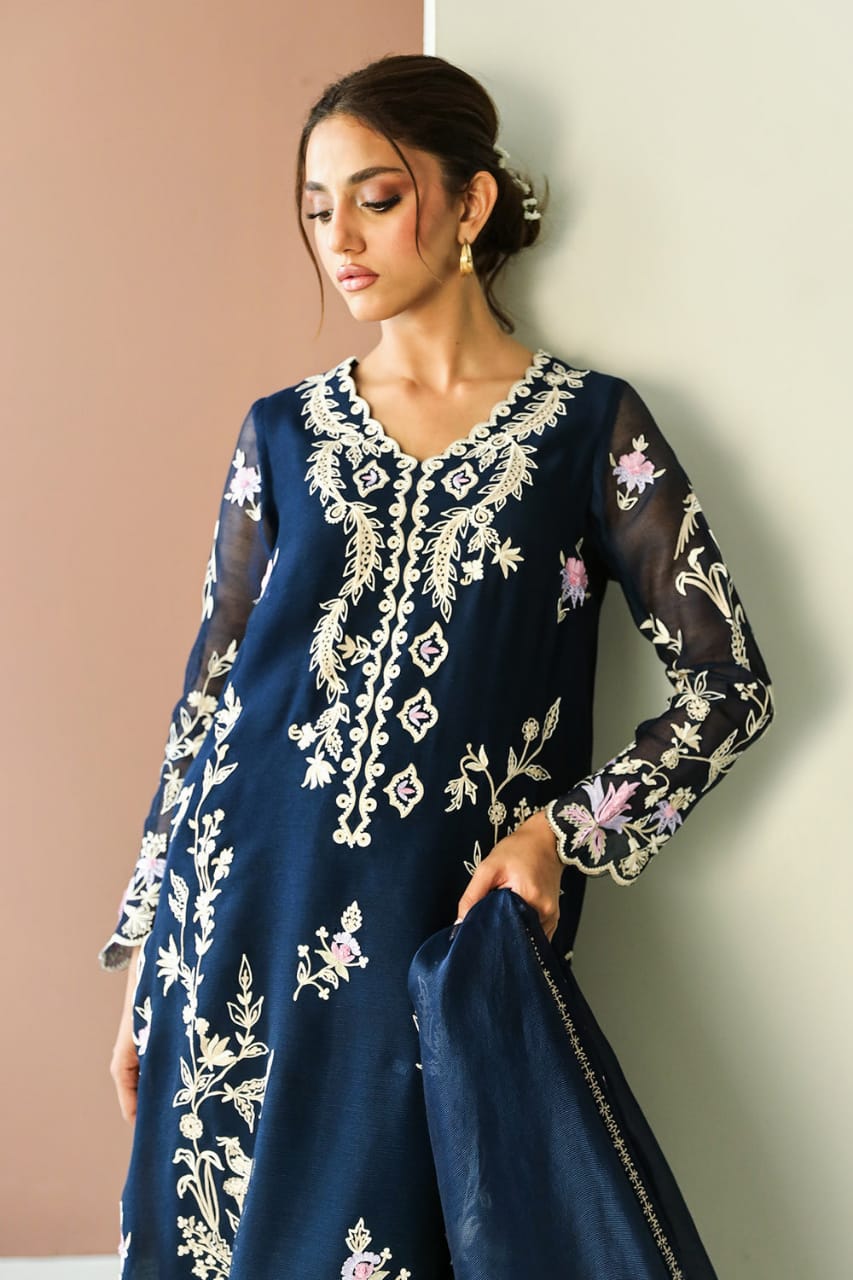 Zainab Fawad Zuri Blue Organza Embroidery 3piece Unstitched